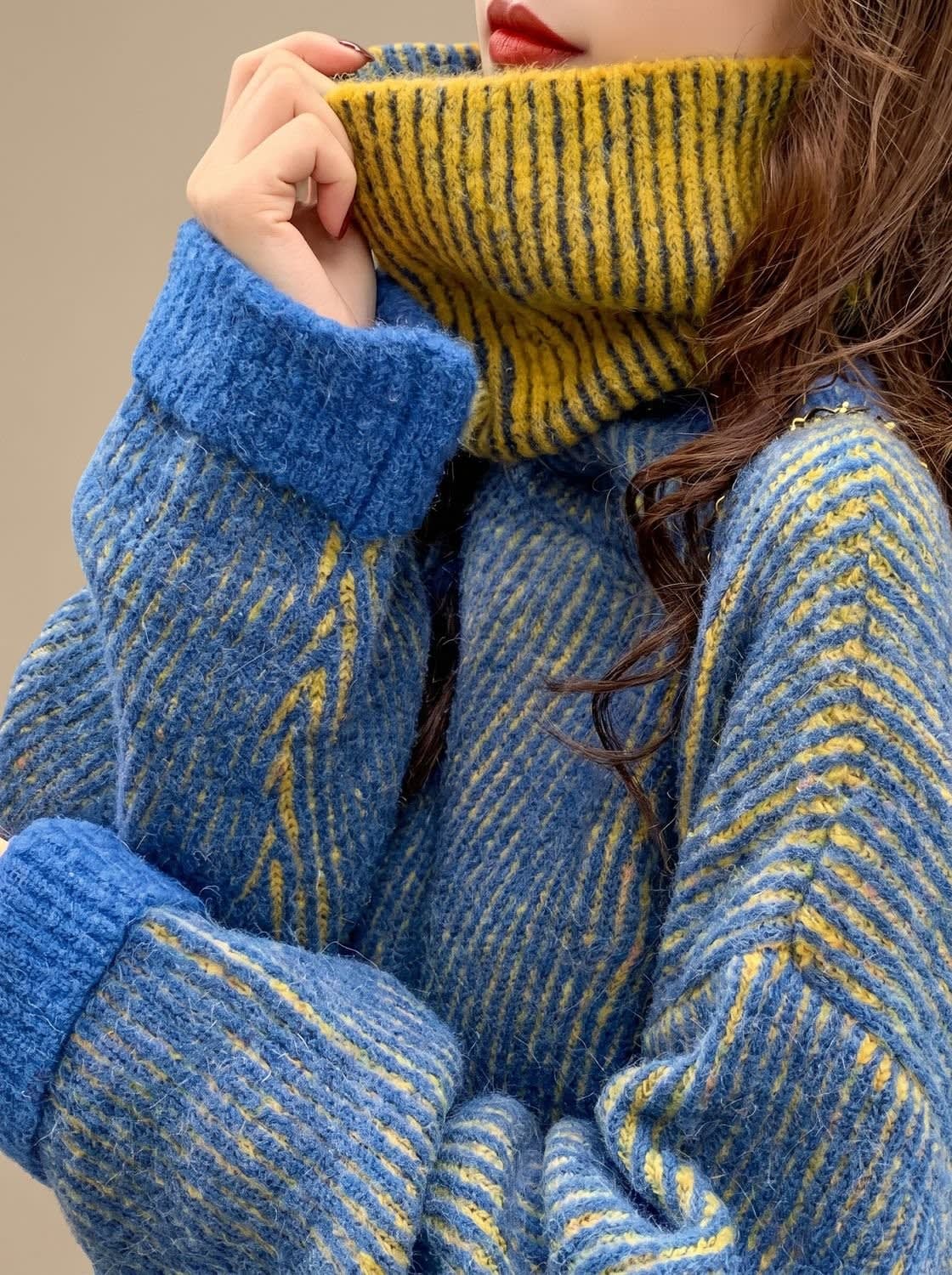 Women's Oversized Marled Knit Turtleneck Sweater | Culverden_3