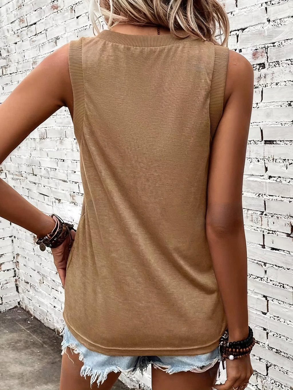 Women's V Neck Ribbed Trim Tank Top | Mabella_5