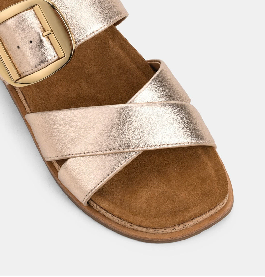 Women's Metallic Crossover Strap Sandals | Petronella_3