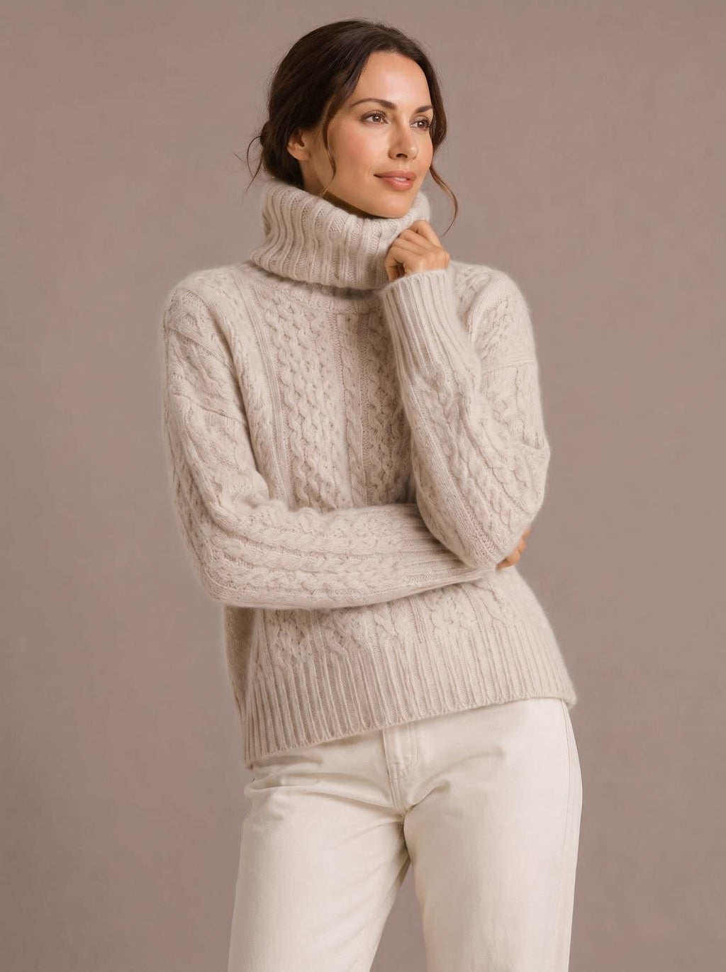 Women's Oversized Cable Knit Turtleneck Sweater | Oakhampton_3