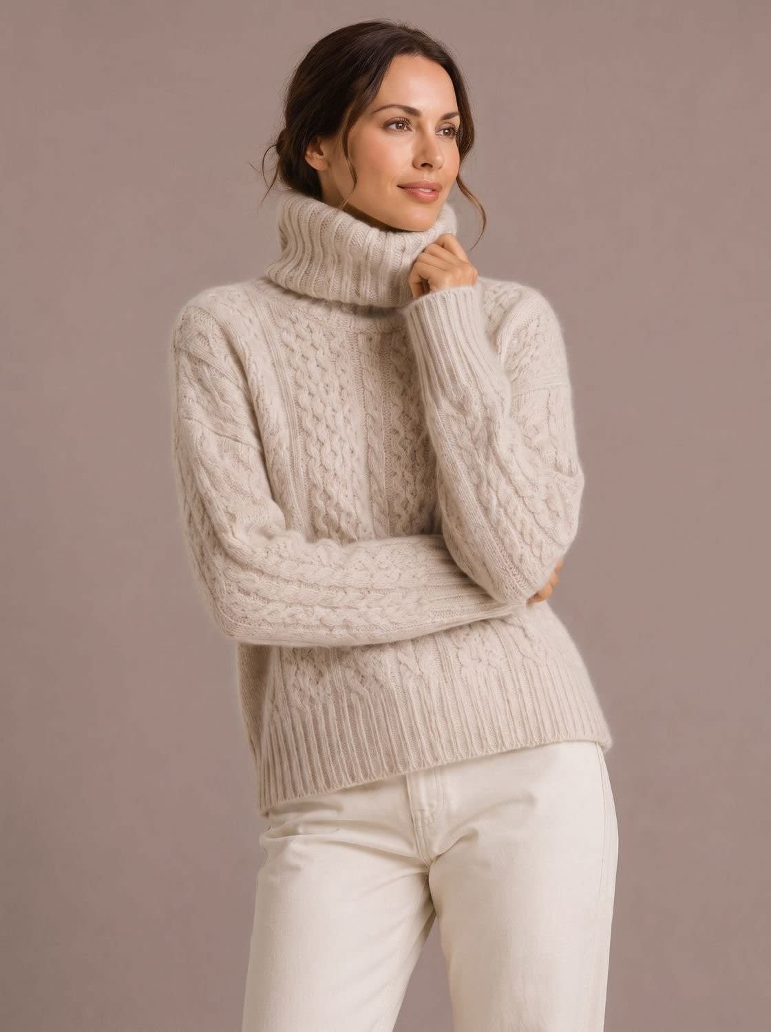 Women's Oversized Cable Knit Turtleneck Sweater | Oakhampton_3