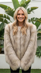 Women's Oversized Faux Fur Coat | Dorothea_1