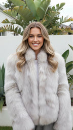 Women's Oversized Faux Fur Coat | Dorothea_4