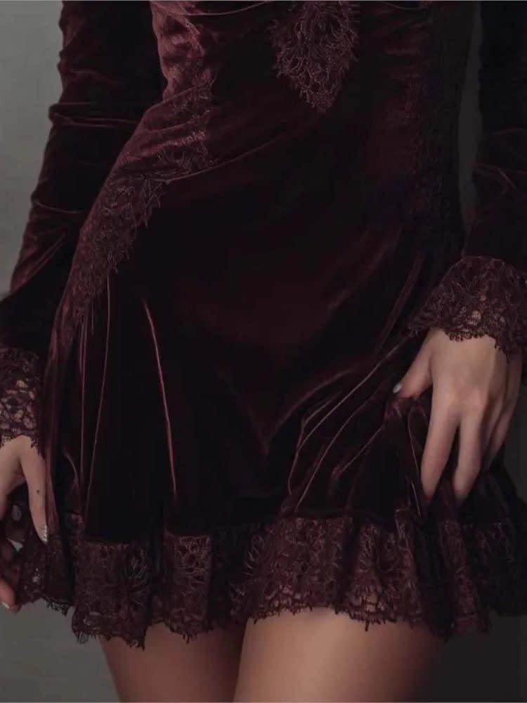 Women's Lace Trim Velvet Mini Dress | Blakeney_3