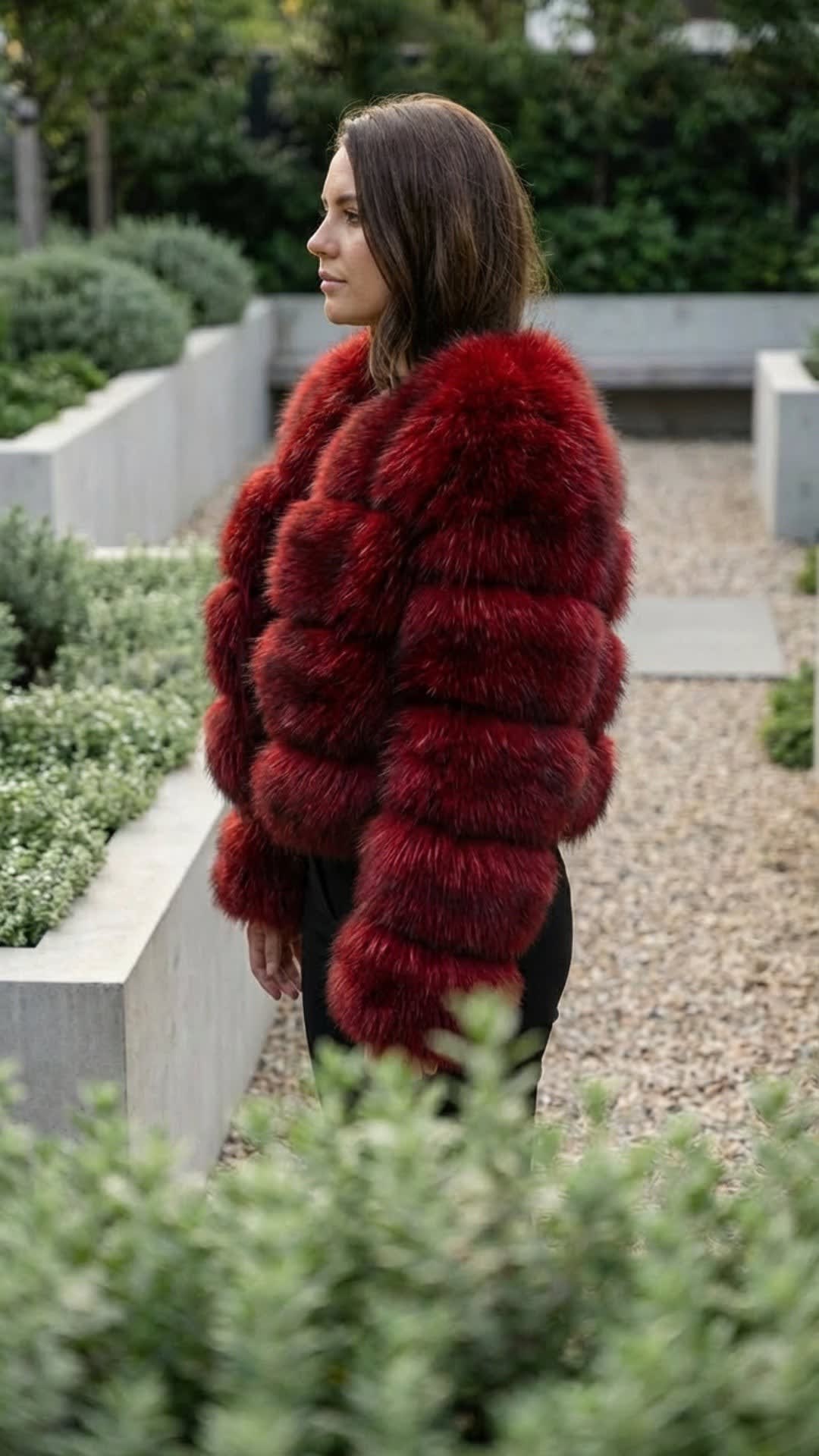 Women's Cropped Faux Fur Jacket | Edith_6